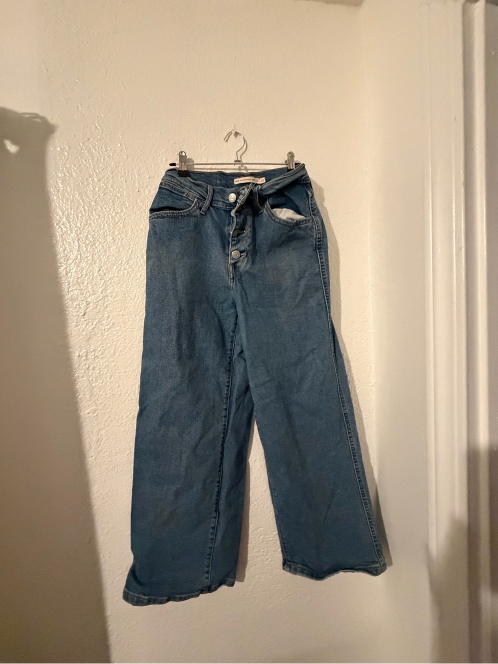 High-Waist Wide-Leg Women's Levi’s Jeans in Medium Blue